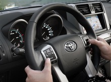 "Toyota Prado" sükanın siqnal lenti