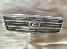 "Lexus LX470" radiator barmaqlığı