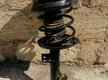 Mercedes C200 amartizatoru