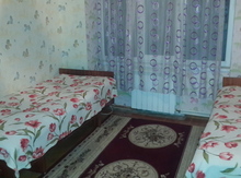 3-otaqlı mənzil kirayə verilir, 28 May m., 100 m²