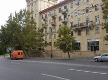 3-otaqlı mənzil, Inşaatçilar pr., 100 m²