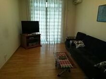 2-otaqlı mənzil kirayə verilir, Sahil m., 70 m²