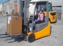 JungheinrichEFG216, 464ZT, 2015