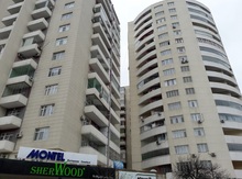3-otaqlı yeni tikili, E. Akademiyası m., 130 m²