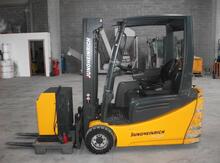 "Elektrokar Forklift Jungheinrich EFG22" icarəyə verilir