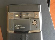 Vertu Signature Touch