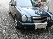Mercedes E 200, 1995 il