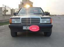 Mercedes 190, 1990 il