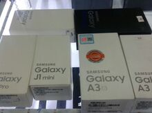 "Samsung" və "Apple iPhone" telefonları