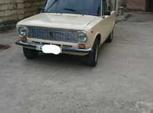 LADA (VAZ) 21013, 1985 il