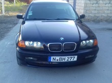 BMW 318, 2000 il