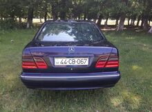 Mercedes E 220, 2000 il