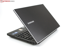 Noutbuk "Samsung 300 v3a"