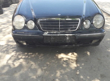 Mercedes E 220, 2000 il