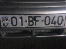 Avtomobil qeydiyyat nişanı - 01-BF-040