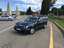Mercedes E 240, 1998 il