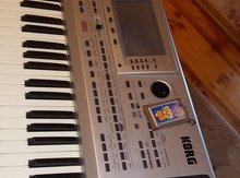 Sintezator "Korg Pa 80"