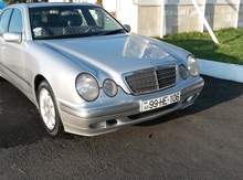 Mercedes E 200, 2000 il
