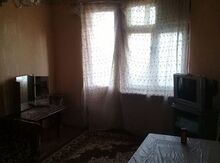 3-otaqlı mənzil, 1-ci mkr., 100 m²