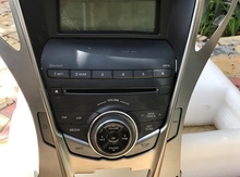 "Hyundai Azera" maqnitolası