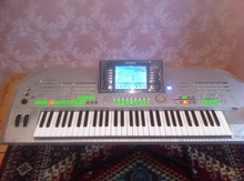 Sintezator "Yamaha Tyros 2"