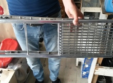"VAZ 2106" radiator barmaqlığı