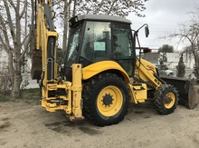 Tikinti texnikası "New Holland B110 Bekaloder", 2011 il