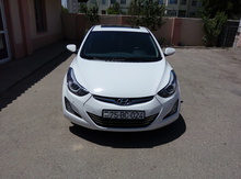 Hyundai Elantra, 2015 il