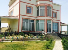 Villa, Xəzər r.
