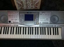 Sintezator "Yamaha 2100"