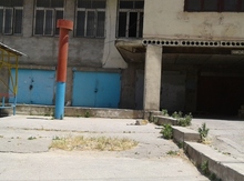 Qaraj, Neftçilər m.
