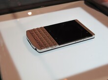 Blackberry Porsche Design