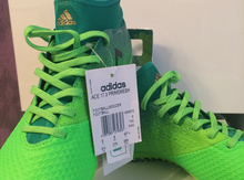 Кроссовки "Adidas"