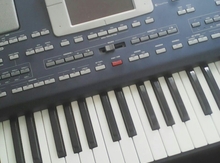 Sintezator "Korg pa 800"