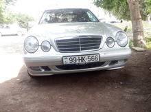 Mercedes E 220, 2001 il