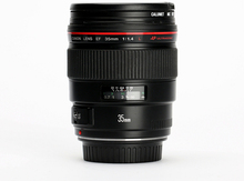 Canon EF 35 mm f/1.4L USM