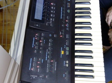 Sintezator "Roland"