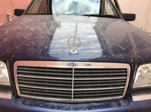 "Mercedes W202" radiator barmaqlığı