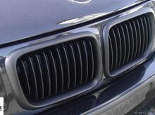 "BMW E36" radiator barmaqlığı
