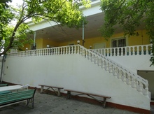 Bağ evi kirayə verilir, Bilgəh qəs.