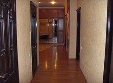3-otaqlı yeni tikili, 8-ci mkr., 120 m²