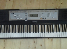 Sintezator "Yamaha"