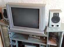 Televizor "Samsung"+altlığı