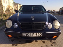 Mercedes E 220, 2001 il