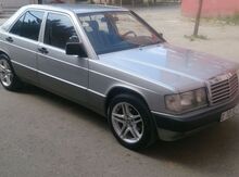 Mercedes 190, 1990 il