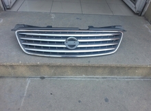 "Nissan Sunny" radiator barmaqlığı