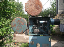 Kinoproyektor