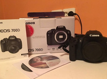 Canon 700D