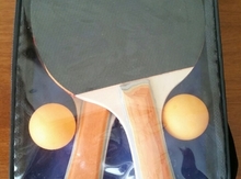 Tennis topu və raketka