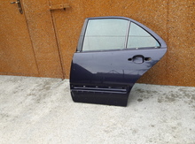 "Mercedes W210" qapısı